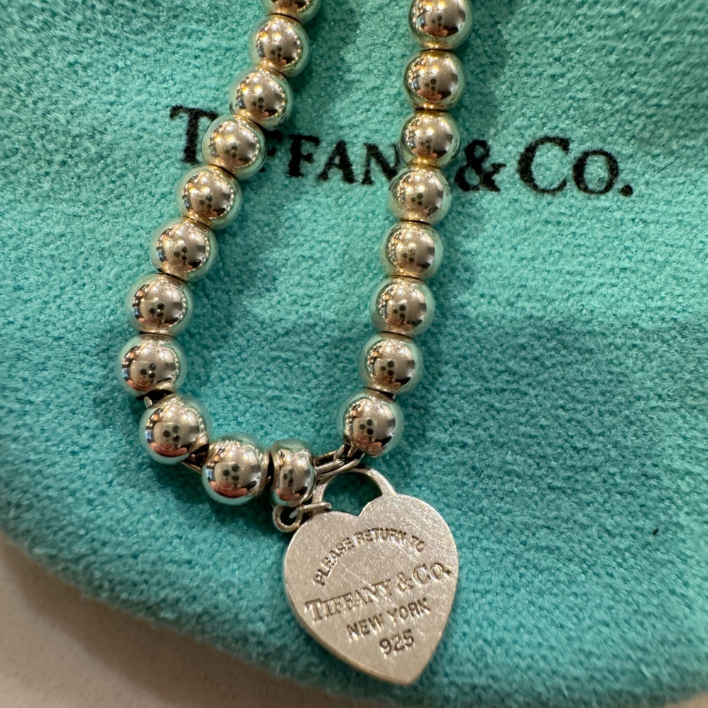 Return to Tiffany Heart Tag Bead Bracelet in Silver - Picture 3 of 6